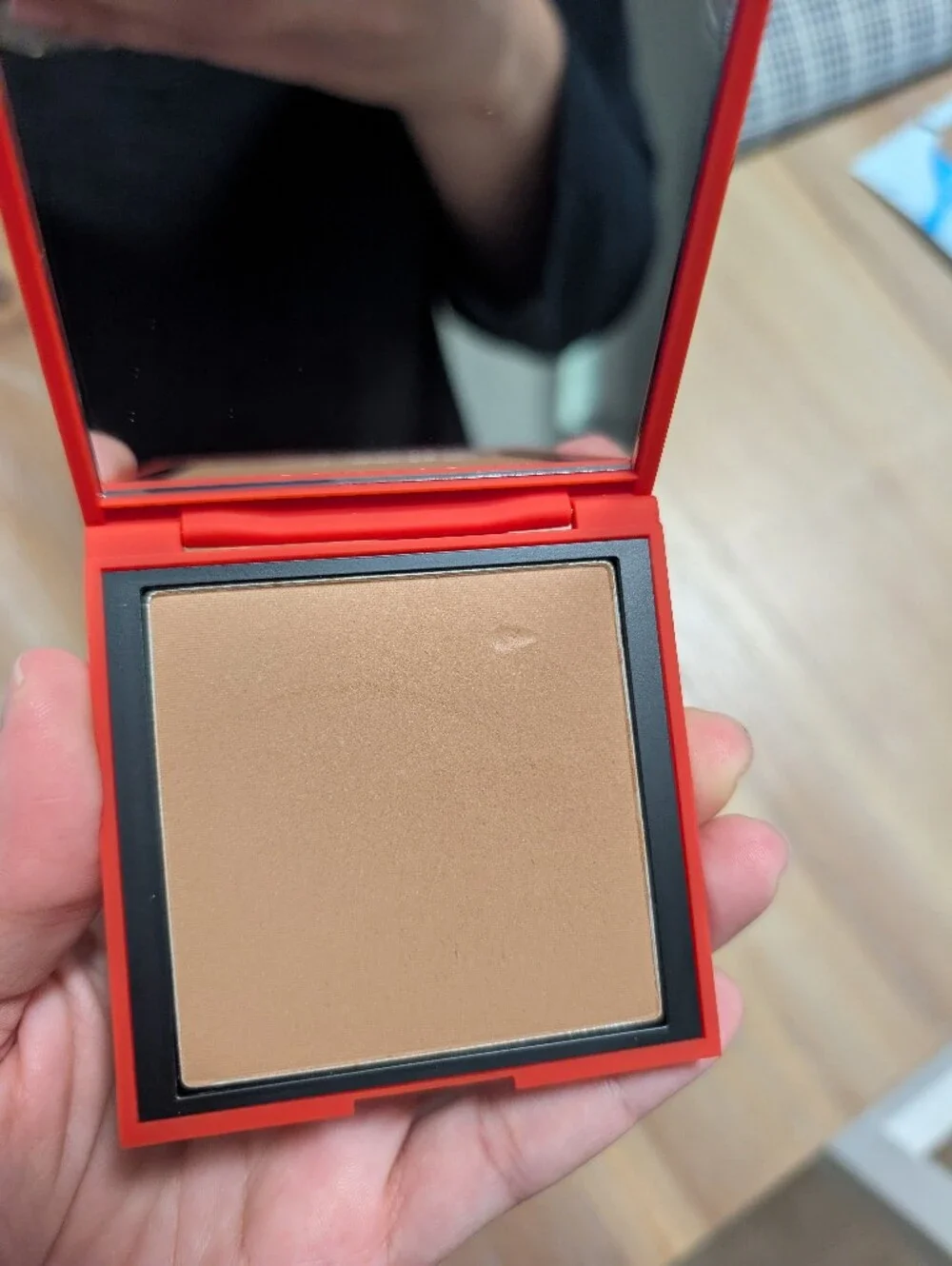 Hung Vanngo Beauty Soft Blurring Bronzer